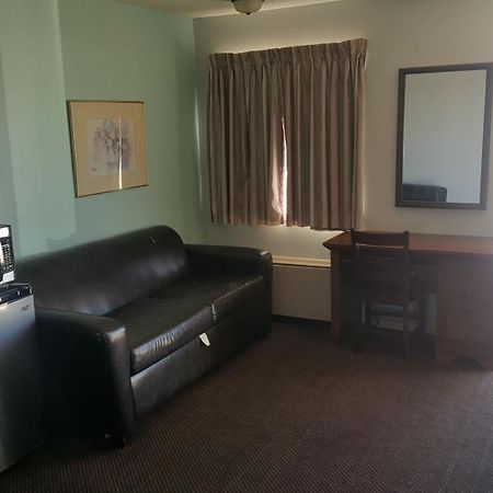 Lake Eufaula Inn & Suites Checotah Dış mekan fotoğraf