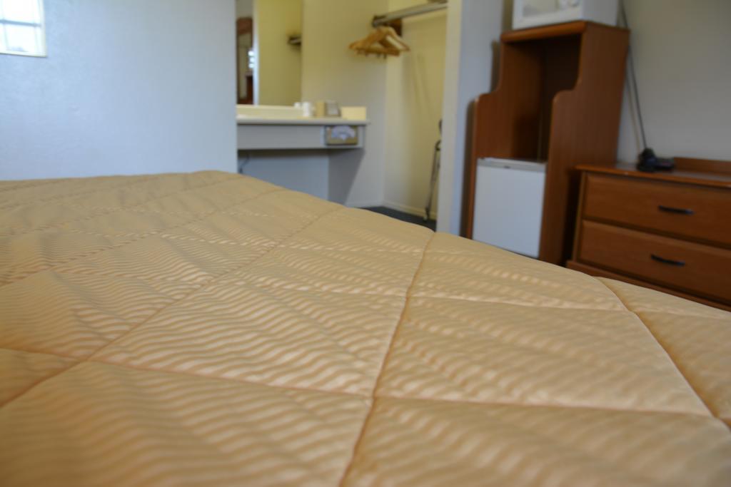 Lake Eufaula Inn & Suites Checotah Dış mekan fotoğraf