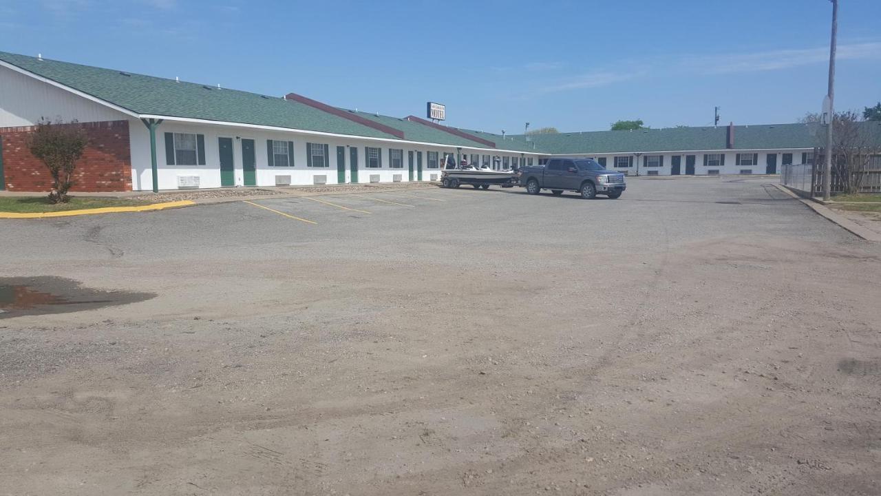 Lake Eufaula Inn & Suites Checotah Dış mekan fotoğraf
